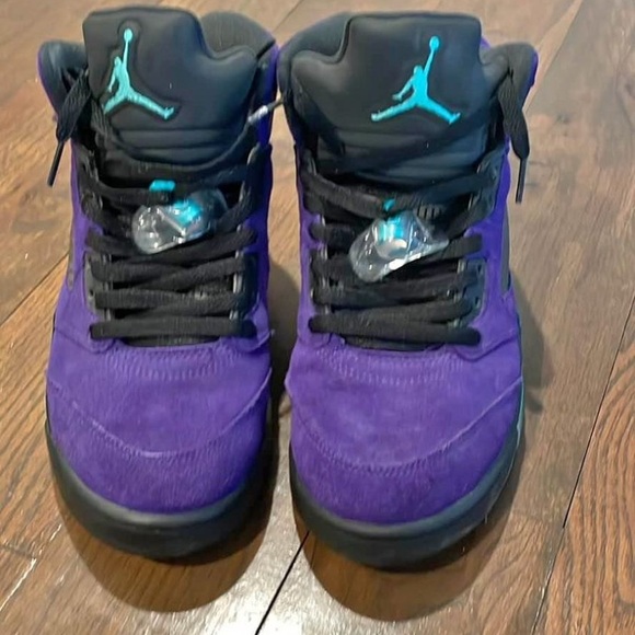 Air Jordan’s 4’s - Picture 1 of 3